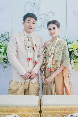 ชุดไทยเจ้าสาว ชุดไทยจักรพรรดิ์ เช่าที่แบมบี้ เวดดิ้ง ห้วยขวาง